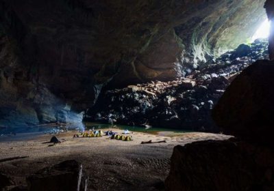 越南的韩松洞是世界上最大的洞穴